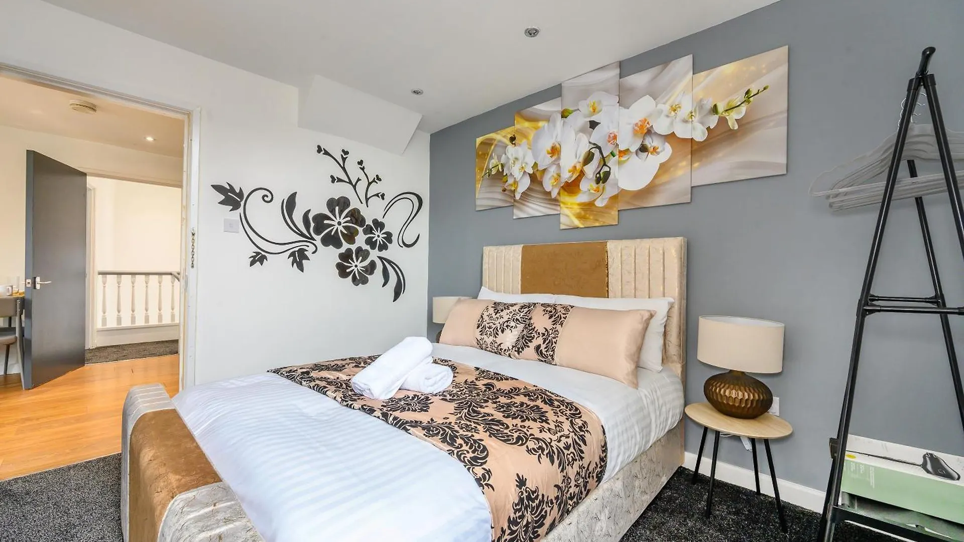 -Rb83- For Your Relaxed,Cosy Stay,Free Parking Лидс Гостевой дом