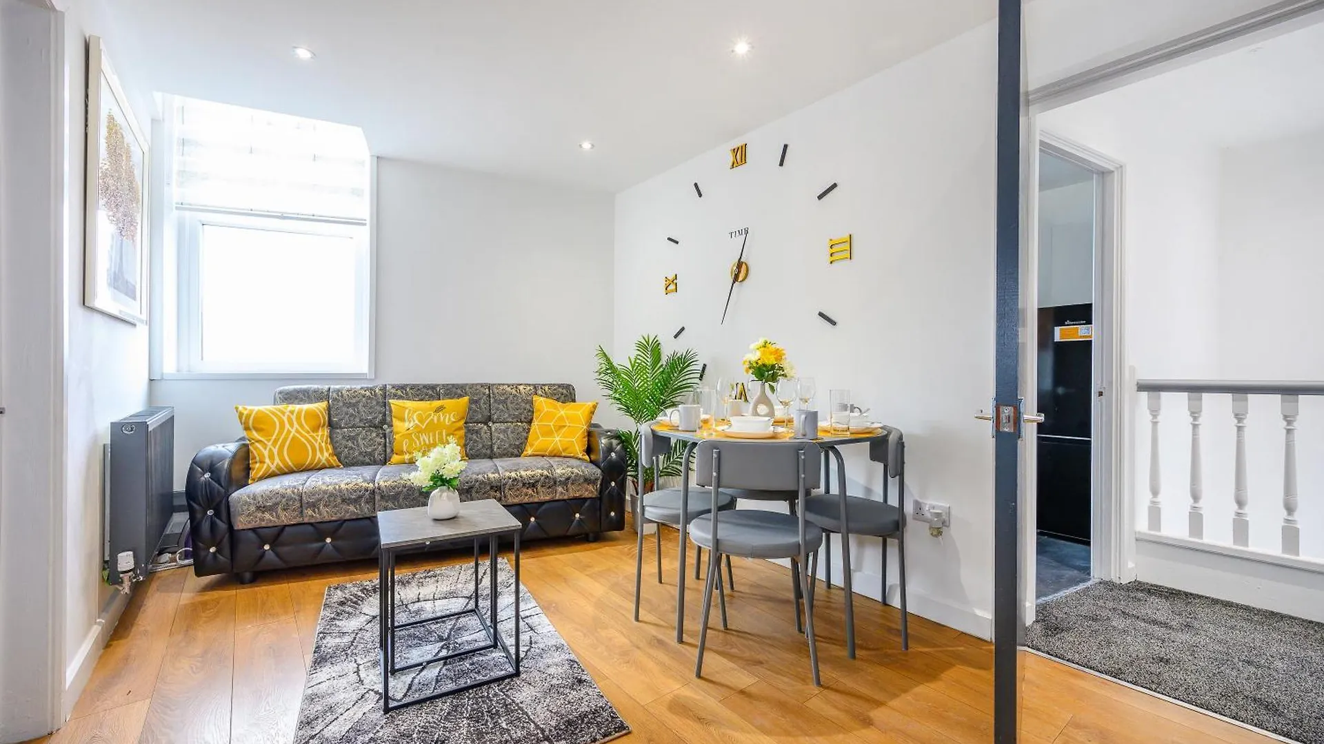 -Rb83- For Your Relaxed,Cosy Stay,Free Parking Leeds