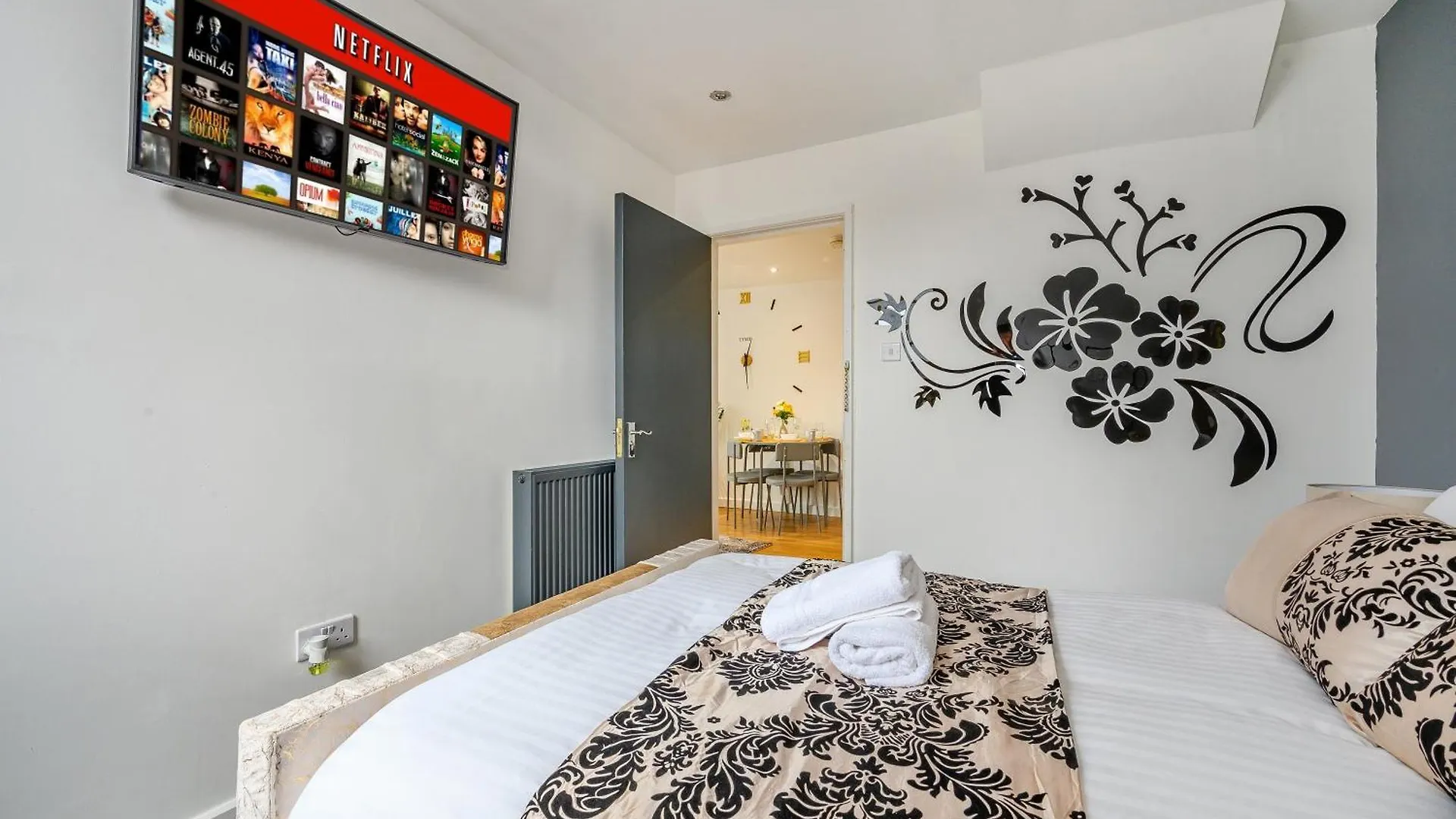 -Rb83- For Your Relaxed,Cosy Stay,Free Parking Leeds  0*, Leeds (West Yorkshire)